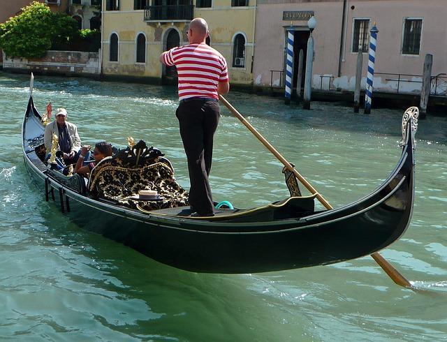 Venice Boat Incident? 😂