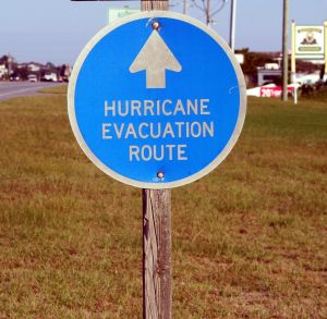 picture of hurricane evacuation sign route
