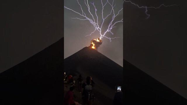 volcano lightning