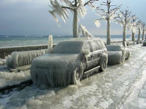 Funny Pictures of Frozen Cars
