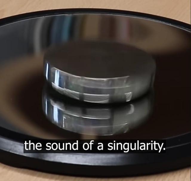 spinning disc and sound of signularity