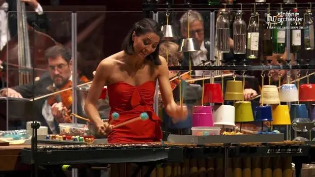 Mayrhofer: Recycling Concerto ∙ hr-Sinfonieorchester ∙ Vivi Vassileva ∙ Krzysztof Urbański