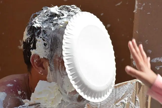 pie in face