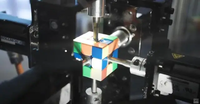 robot solves rubik's cube